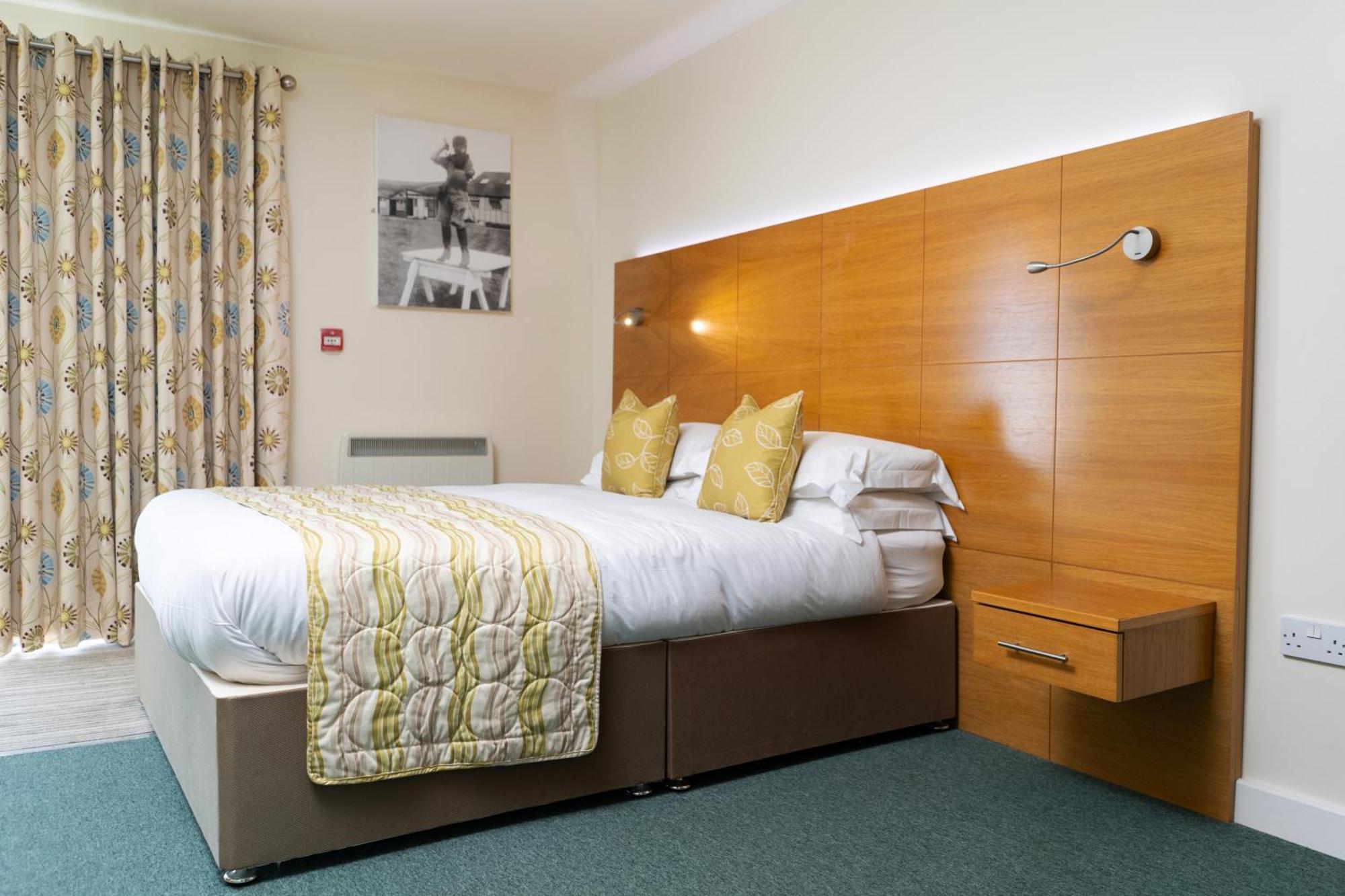 Croyde Bay Hotel Or Self Catering Exterior foto