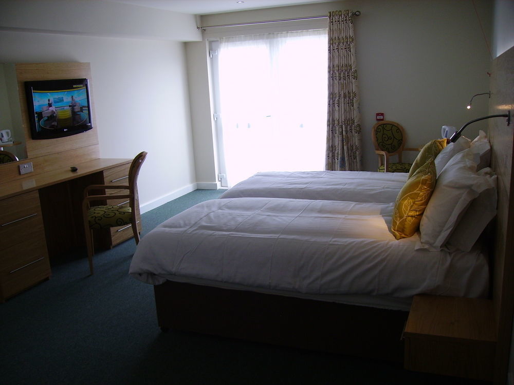 Croyde Bay Hotel Or Self Catering Exterior foto